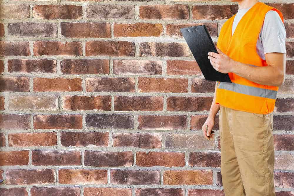 Can I Get a Surveyor to Fight My Corner—And Who Pays for That Leeds?
